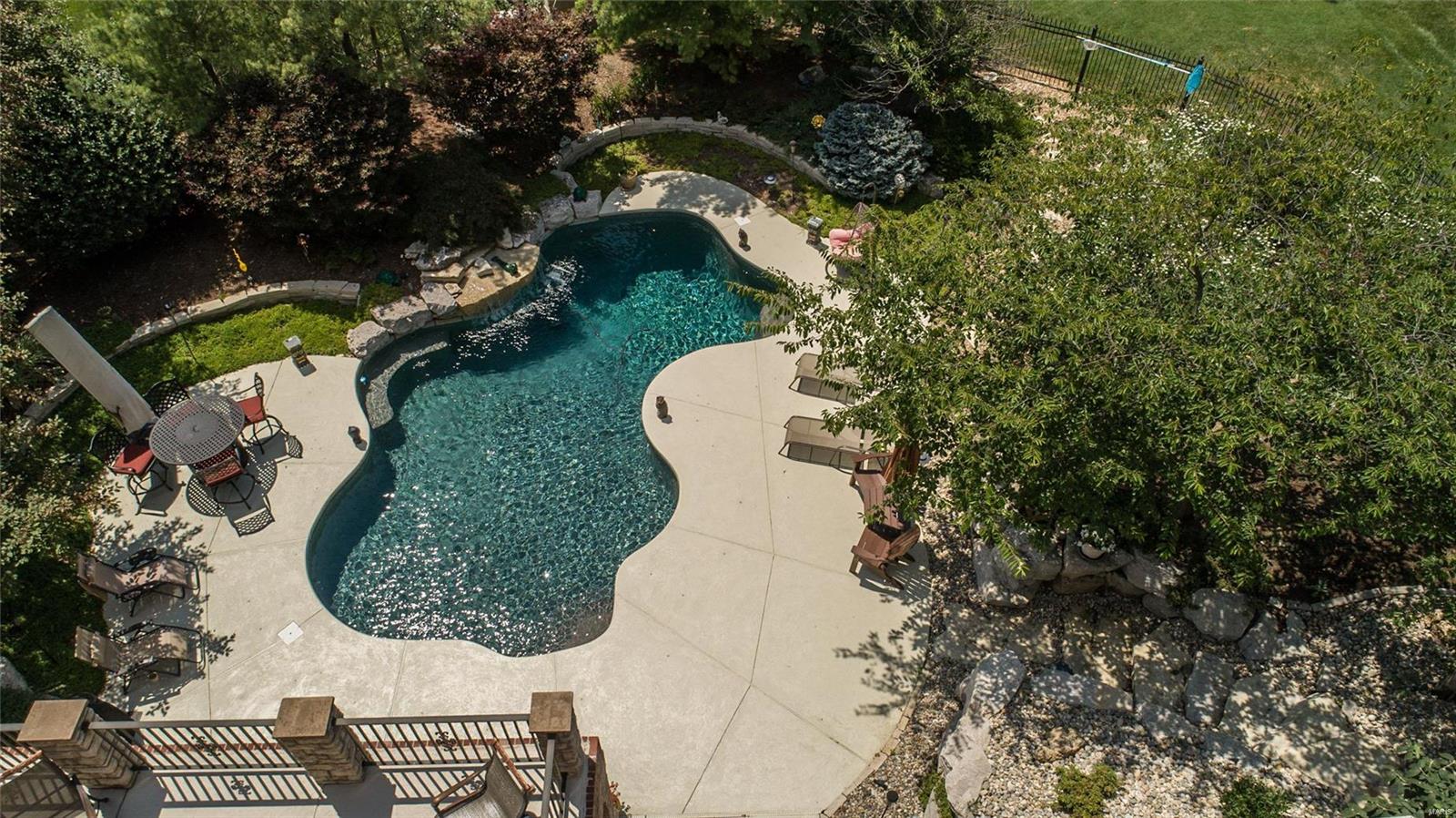 Ladue Meadows - Residential