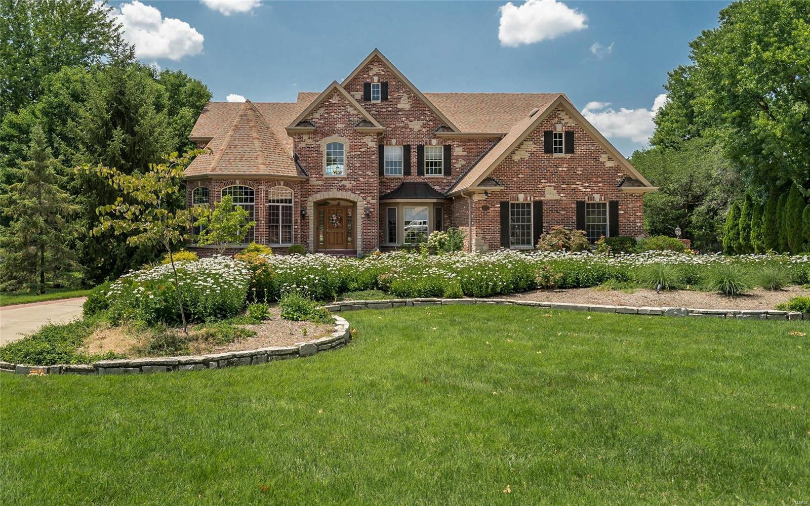 Ladue Meadows - Residential