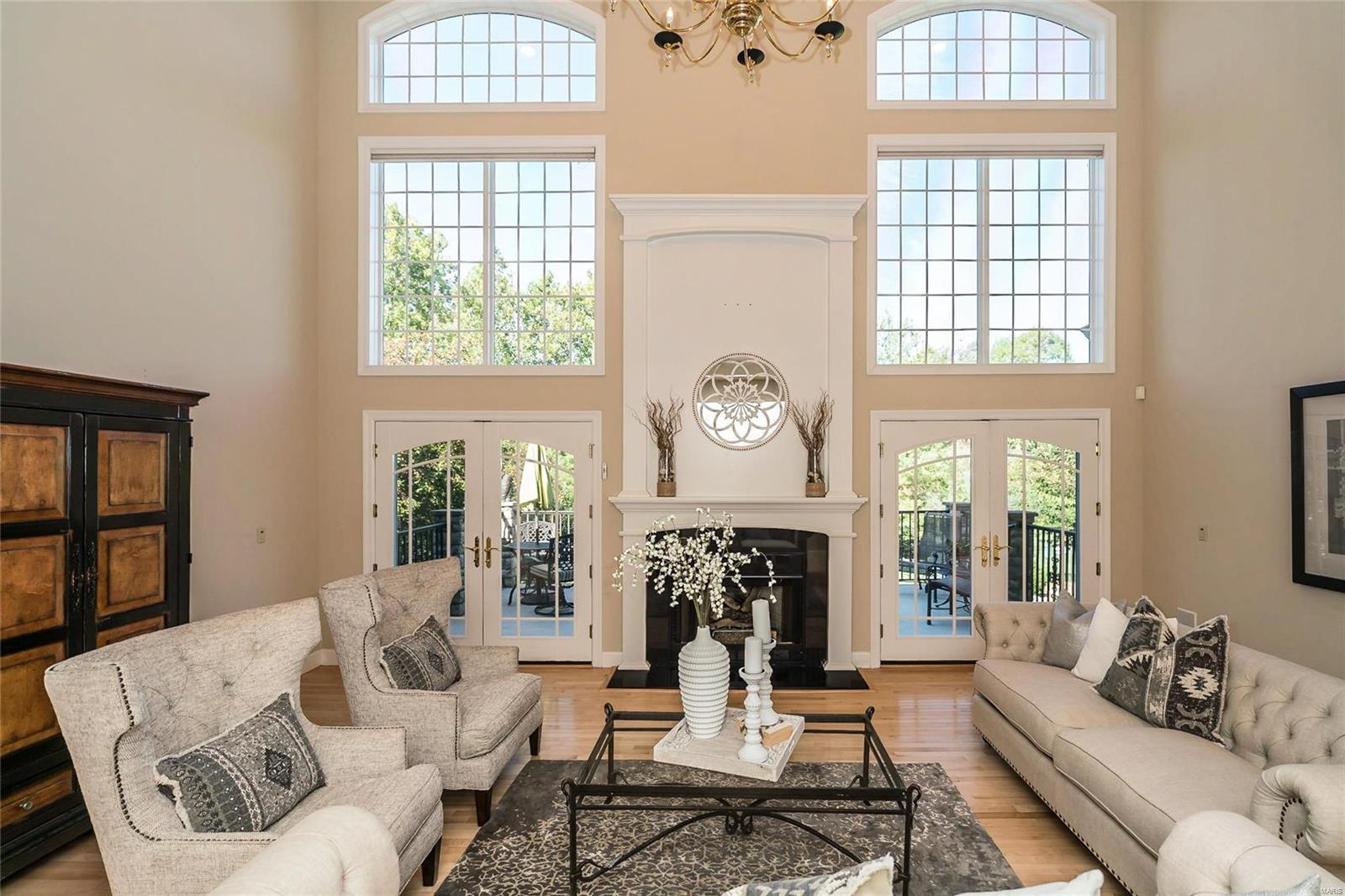 Ladue Meadows - Residential