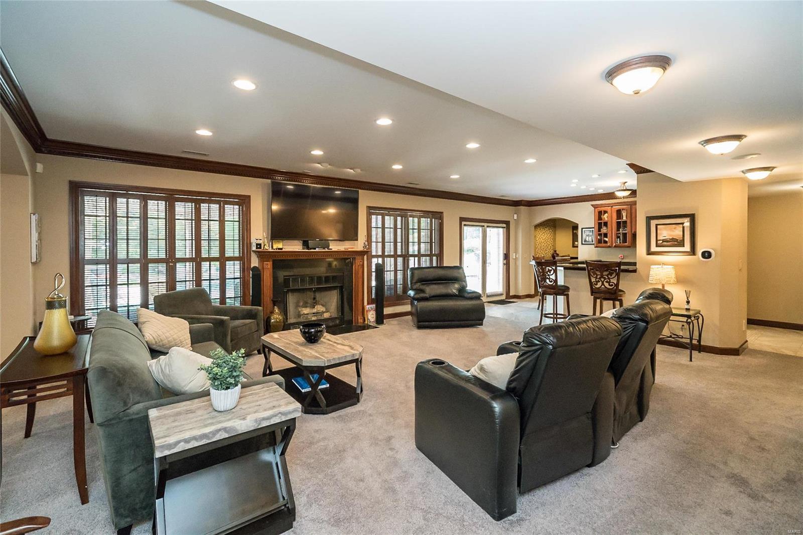 Ladue Meadows - Residential