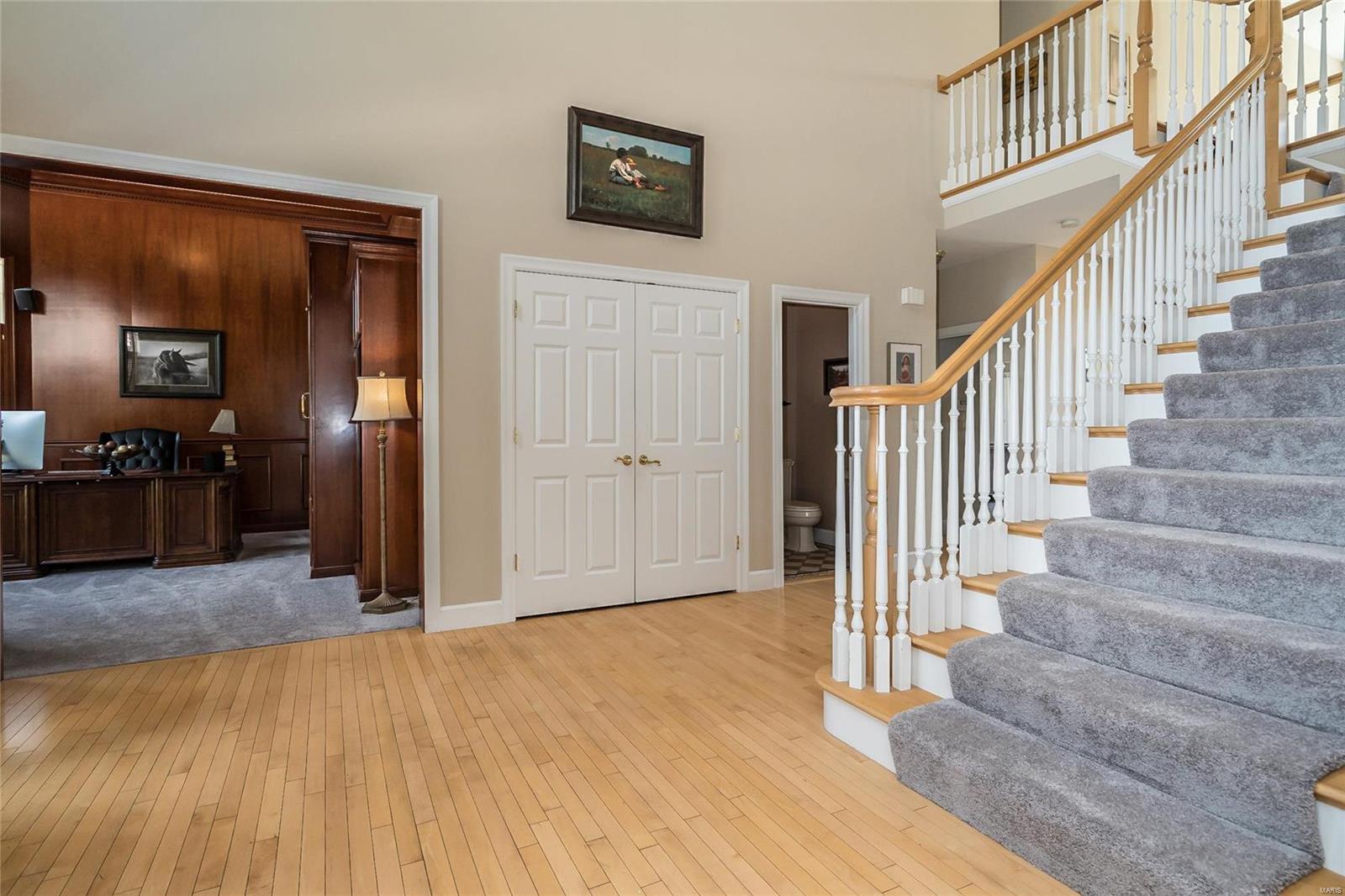 Ladue Meadows - Residential