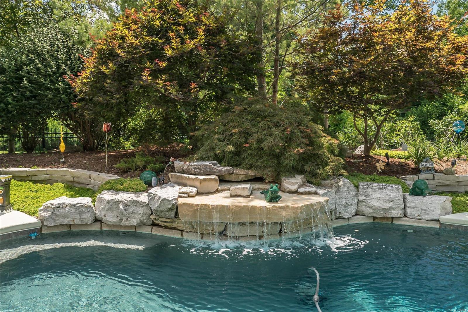 Ladue Meadows - Residential