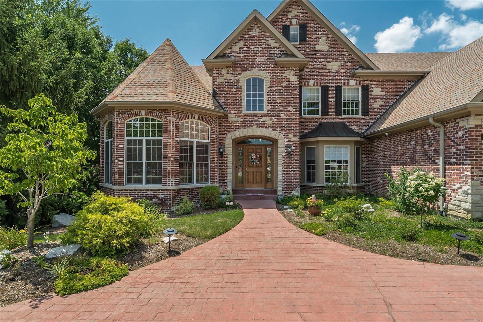 Ladue Meadows - Residential