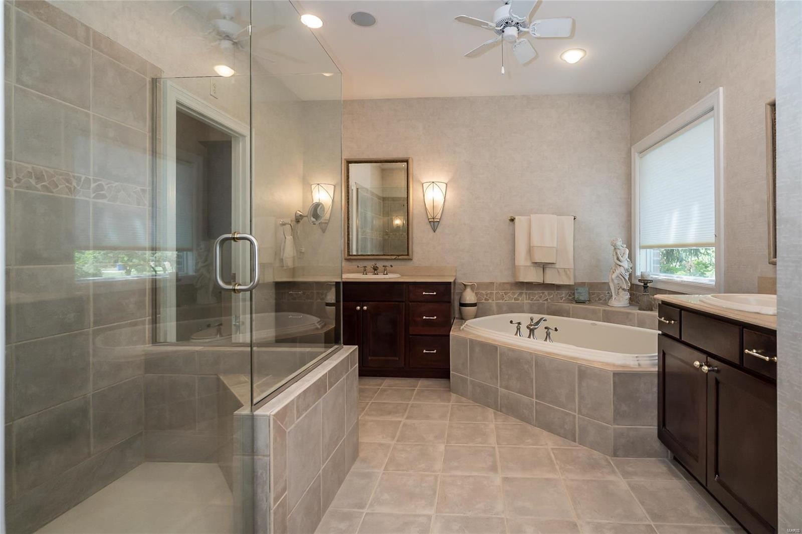 Ladue Meadows - Residential