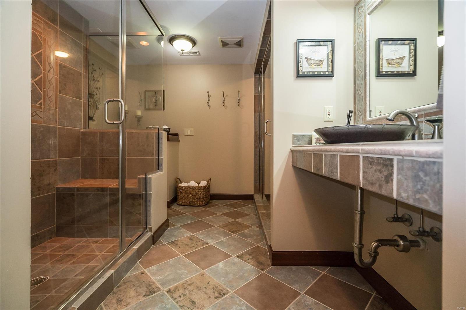 Ladue Meadows - Residential