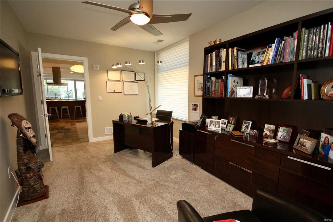 4545 Lindell Condo - Residential