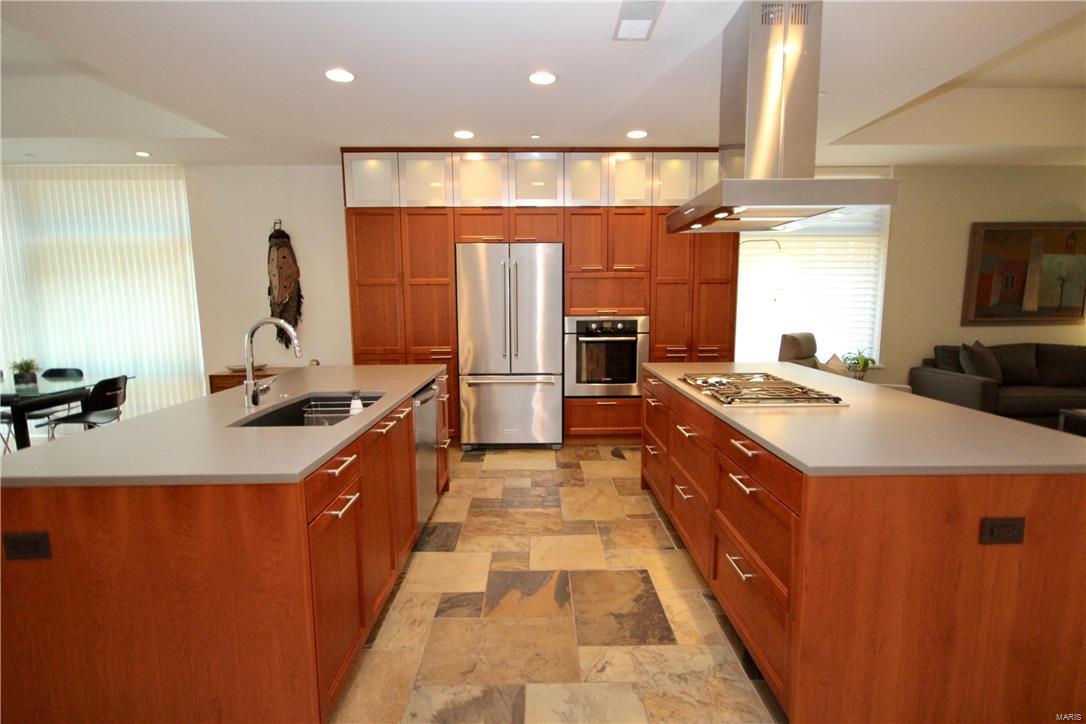 4545 Lindell Condo - Residential