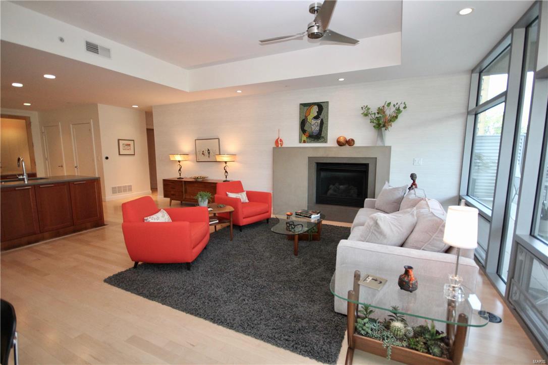 4545 Lindell Condo - Residential