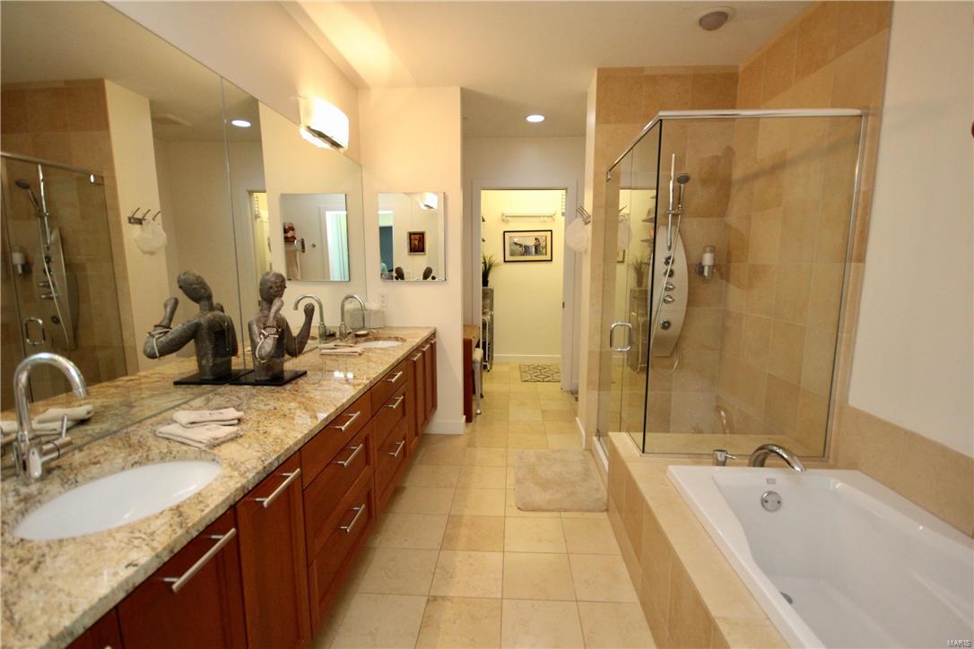 4545 Lindell Condo - Residential