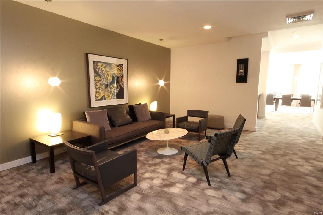 4545 Lindell Condo - Residential