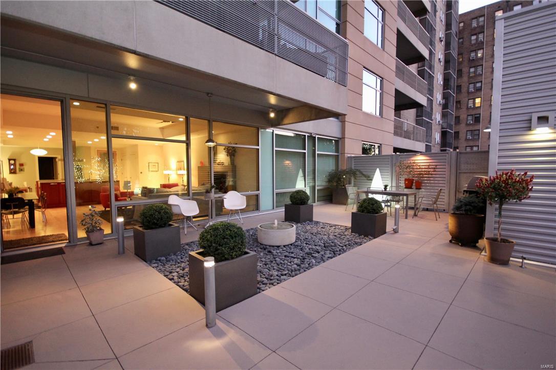 4545 Lindell Condo - Residential