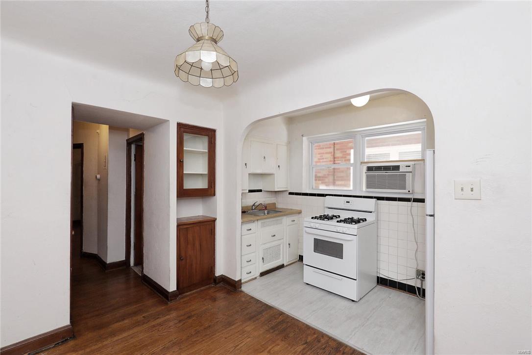 St. Louis Hills - Residential Income