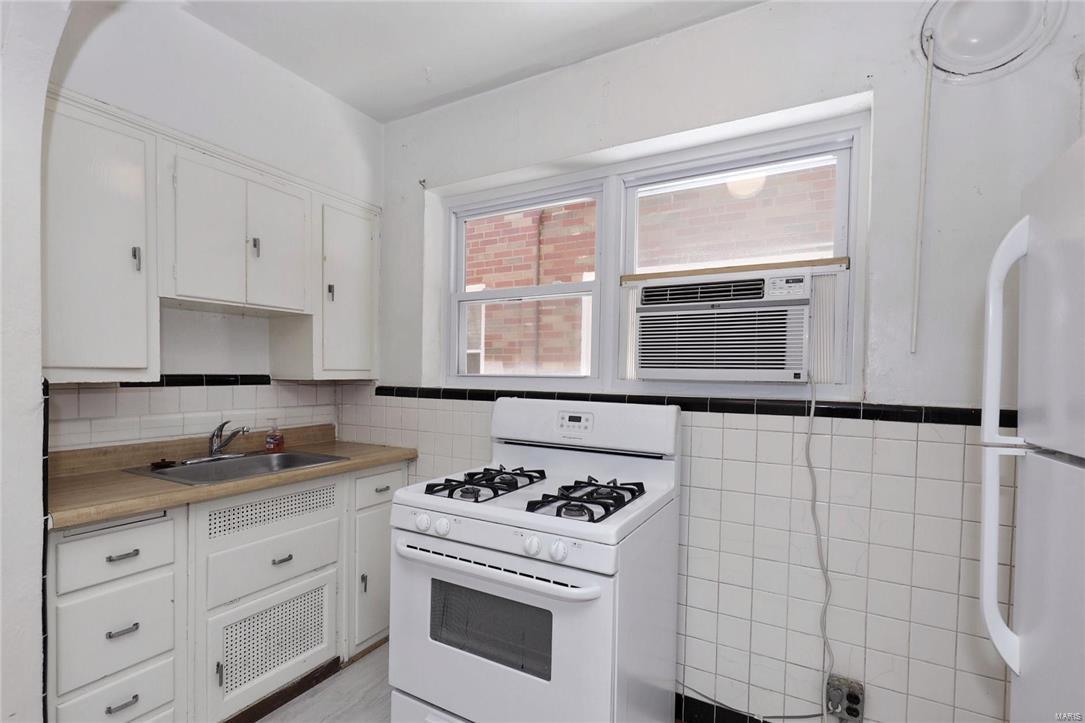 St. Louis Hills - Residential Income