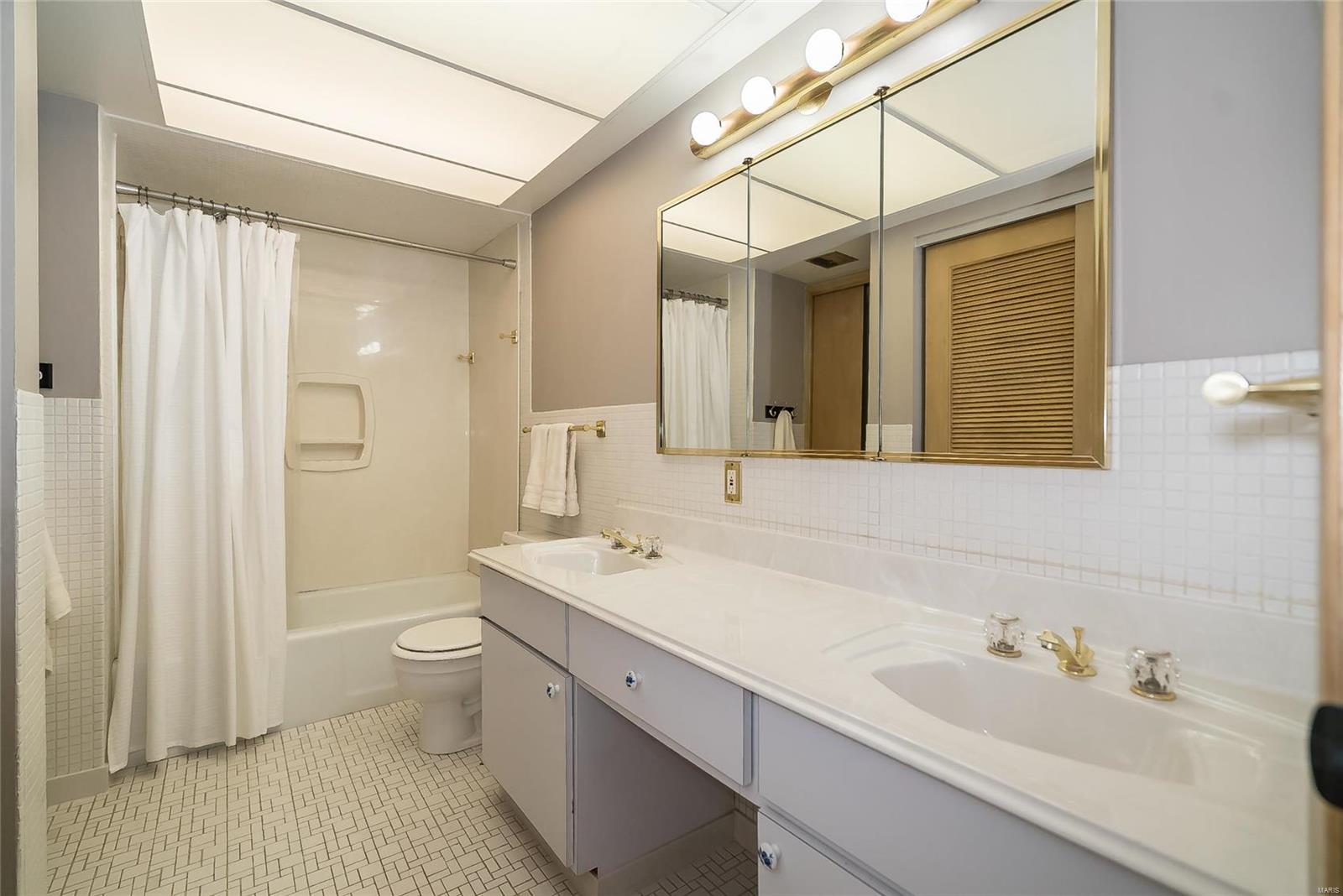 Applewood Estates - Residential