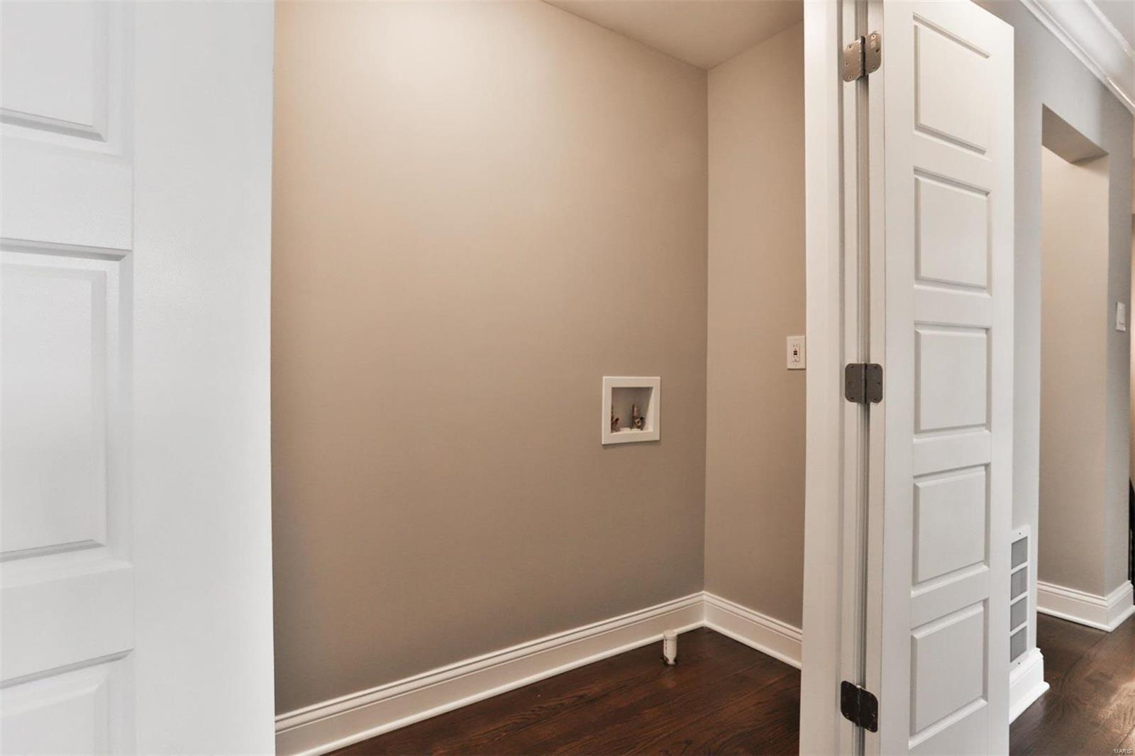 Fox Meadows - Residential