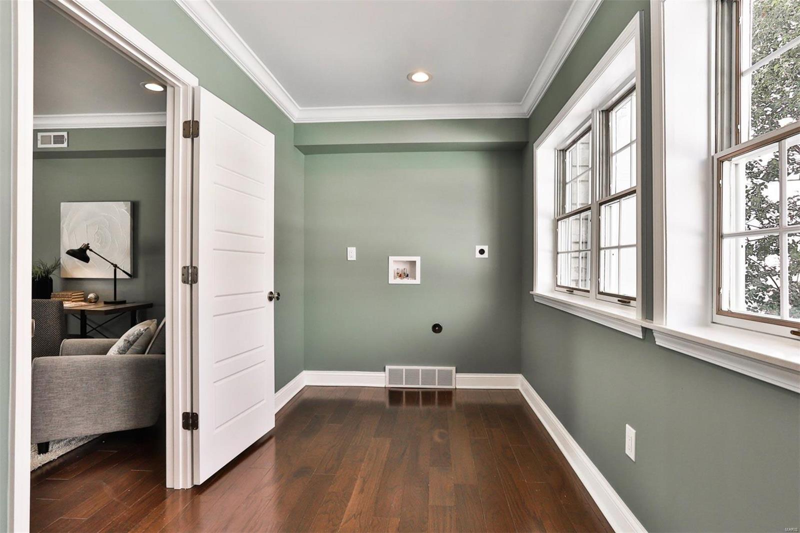 Fox Meadows - Residential