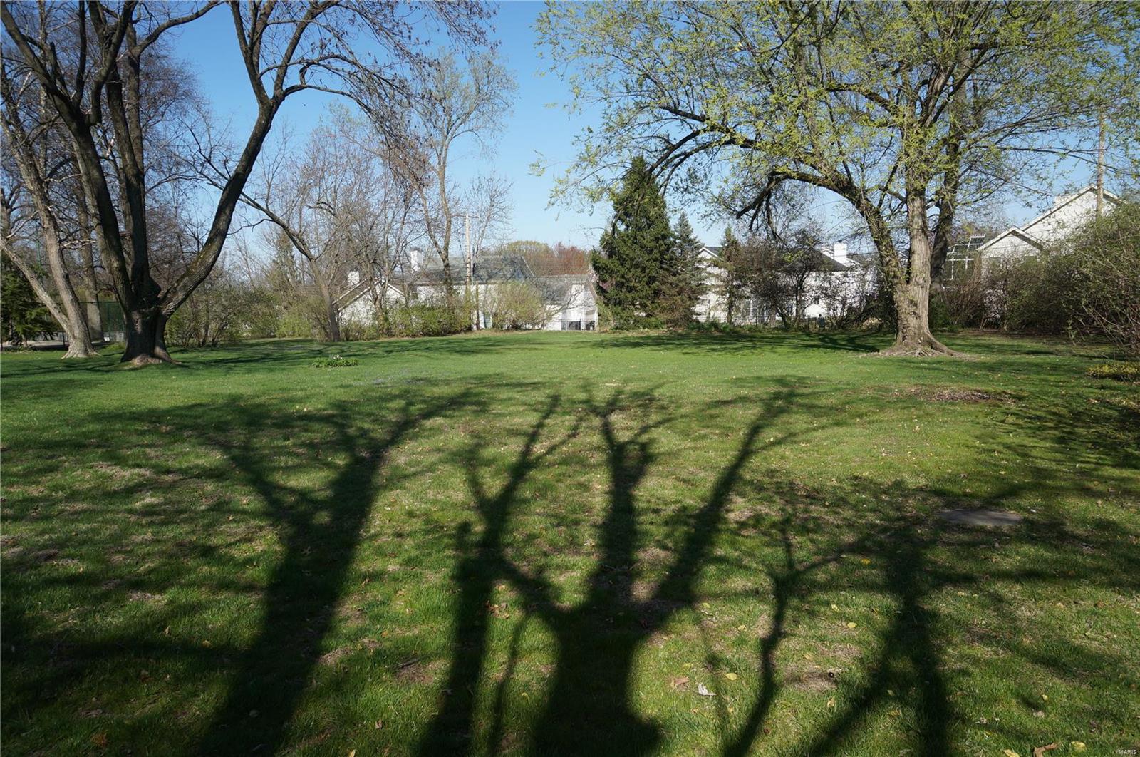 Fox Meadows - Residential