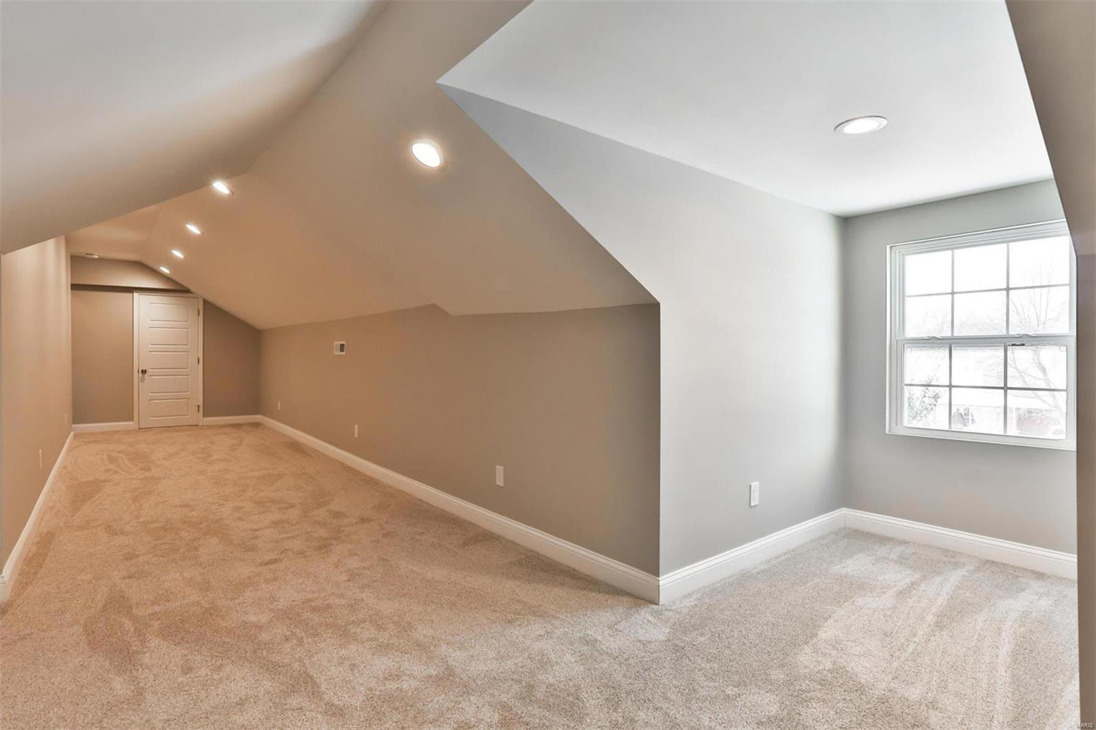 Fox Meadows - Residential