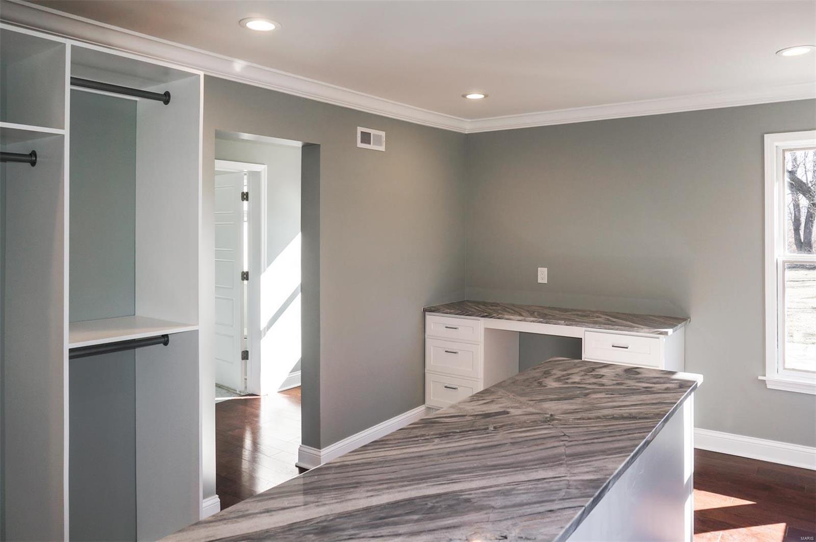 Fox Meadows - Residential