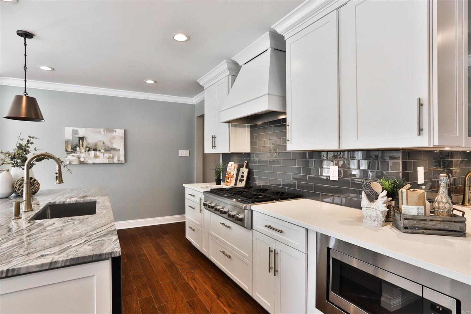 Fox Meadows - Residential