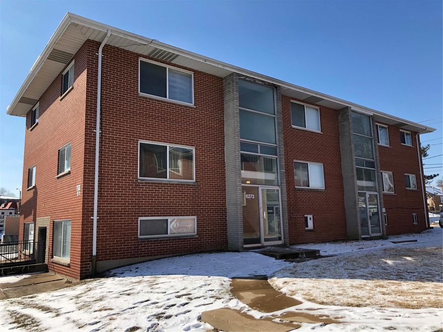 16 unit apartment complex for sale in Princeton Heights! Split between 2 buildings on 1 parcel with shared courtyard and dedicated off-street parking from the alley. Total of fourteen 1 bedroom, 1 bathroom units, and two 2 bed, 1 bath units. The property is professionally managed and currently at 75% occupancy. At full occupancy these buildings gross $108,240 annually. Most units have been updated with fresh paint, some new kitchen flooring, counter tops, cabinets and appliances.  Amazing location with Aldi's a block away, a laundromat and Walgreens across the street, and Christi Park less than a 5 minute walk away.