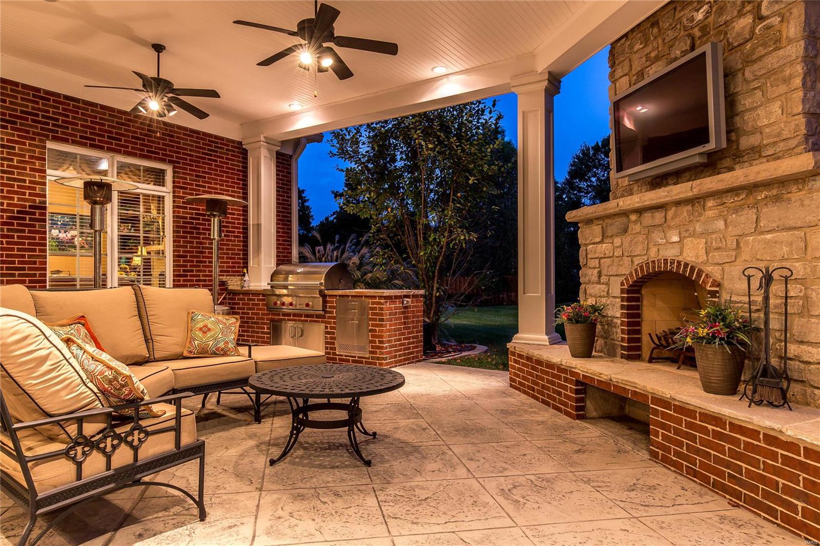 Kings Cove - Residential