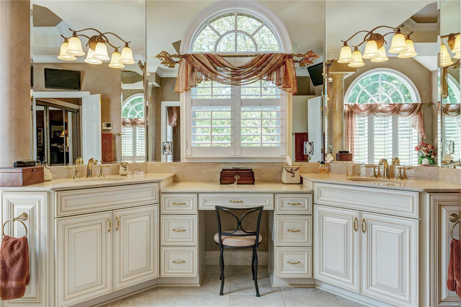 Kings Cove - Residential