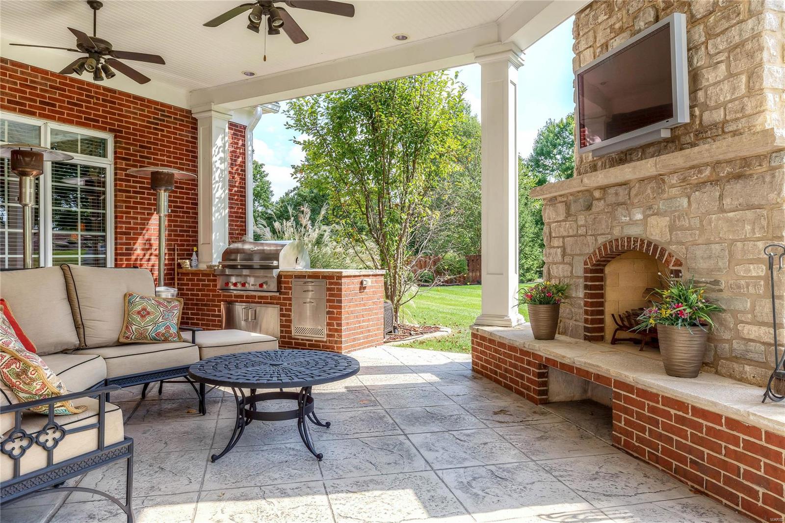 Kings Cove - Residential