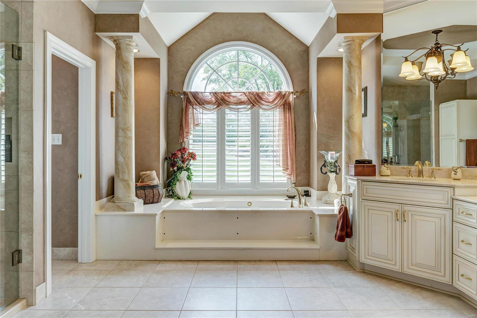 Kings Cove - Residential