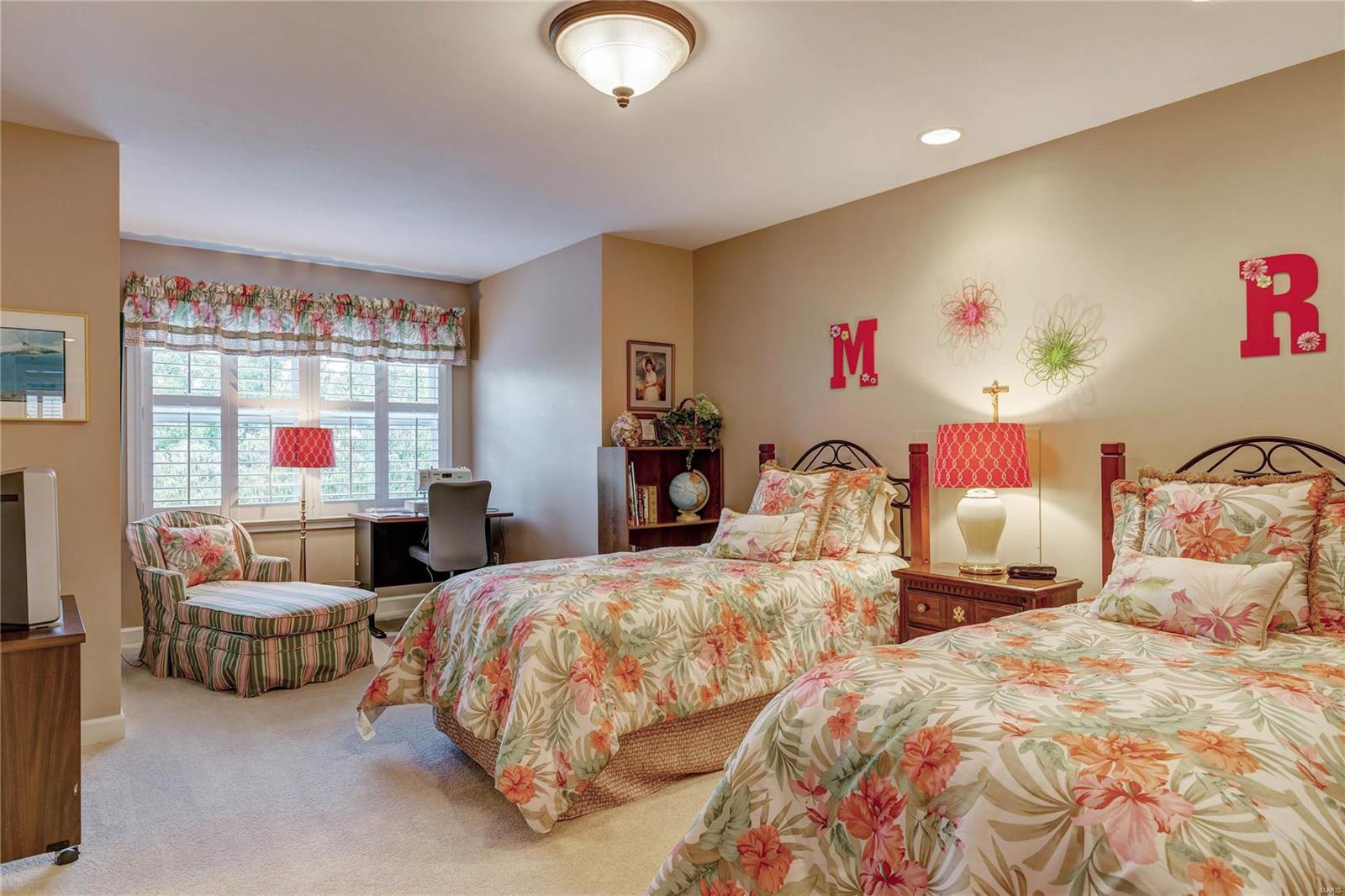 Kings Cove - Residential