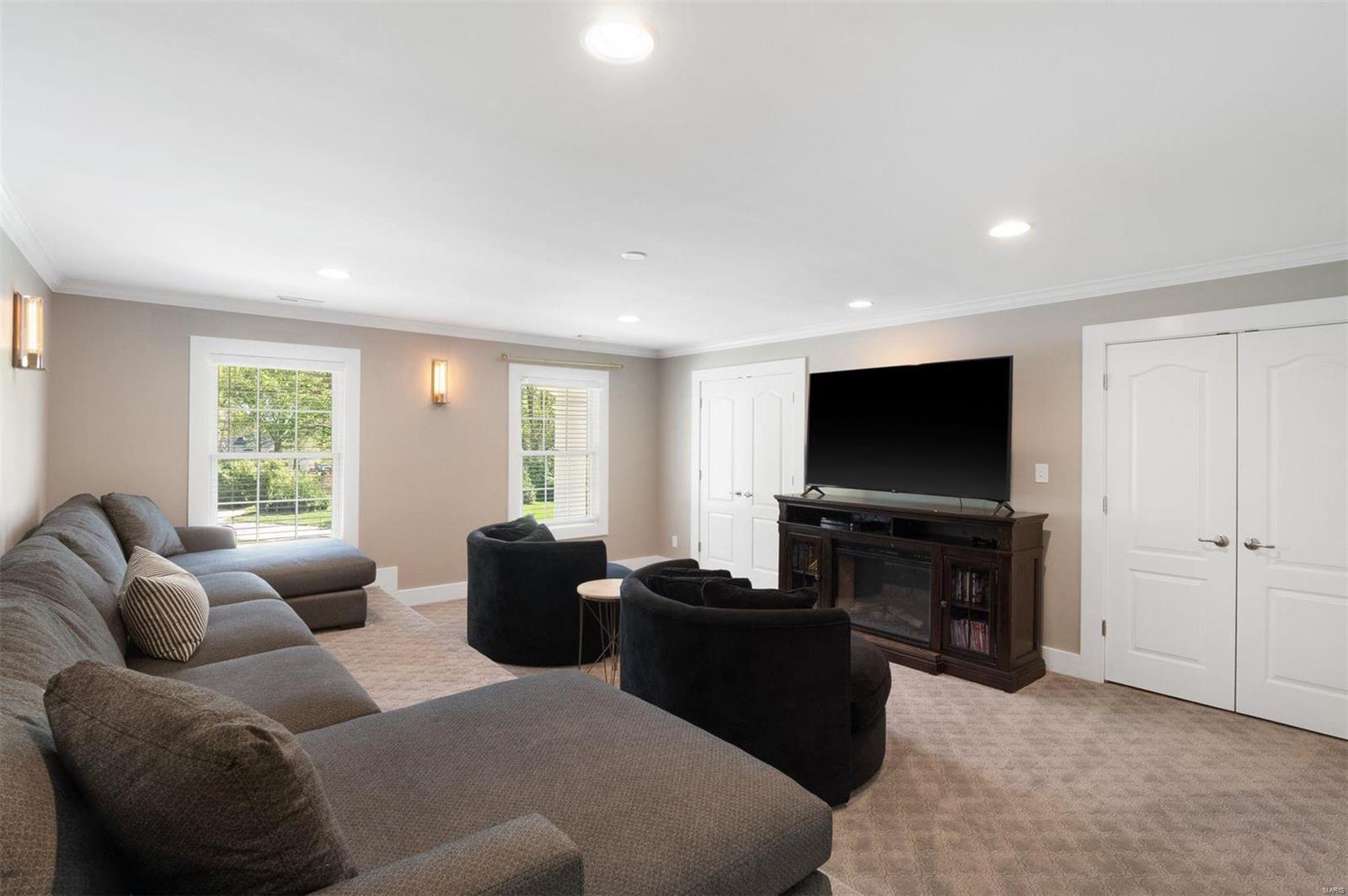 Bellerive Country Club Grounds - Residential