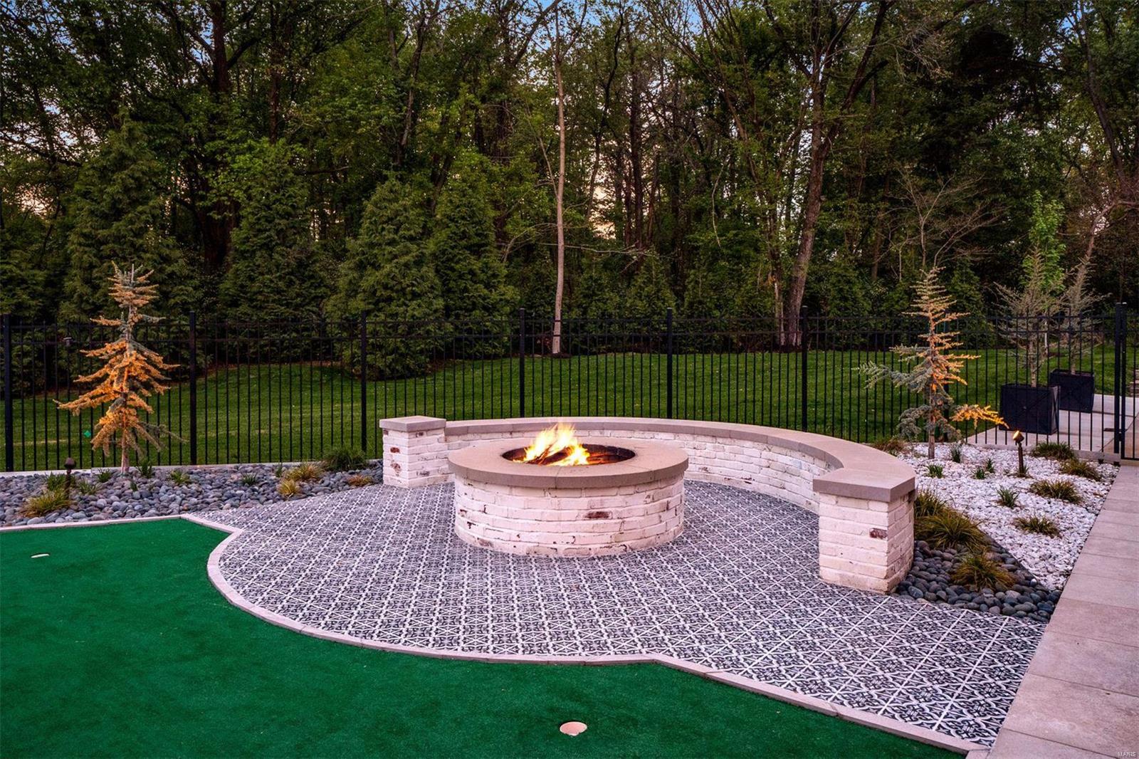 Bellerive Country Club Grounds - Residential