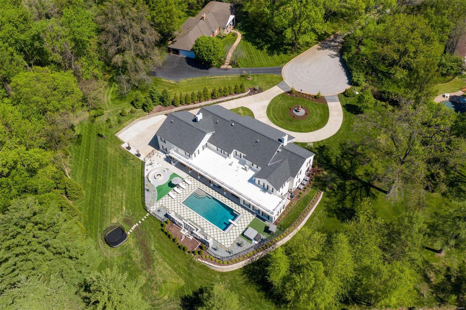 Bellerive Country Club Grounds - Residential