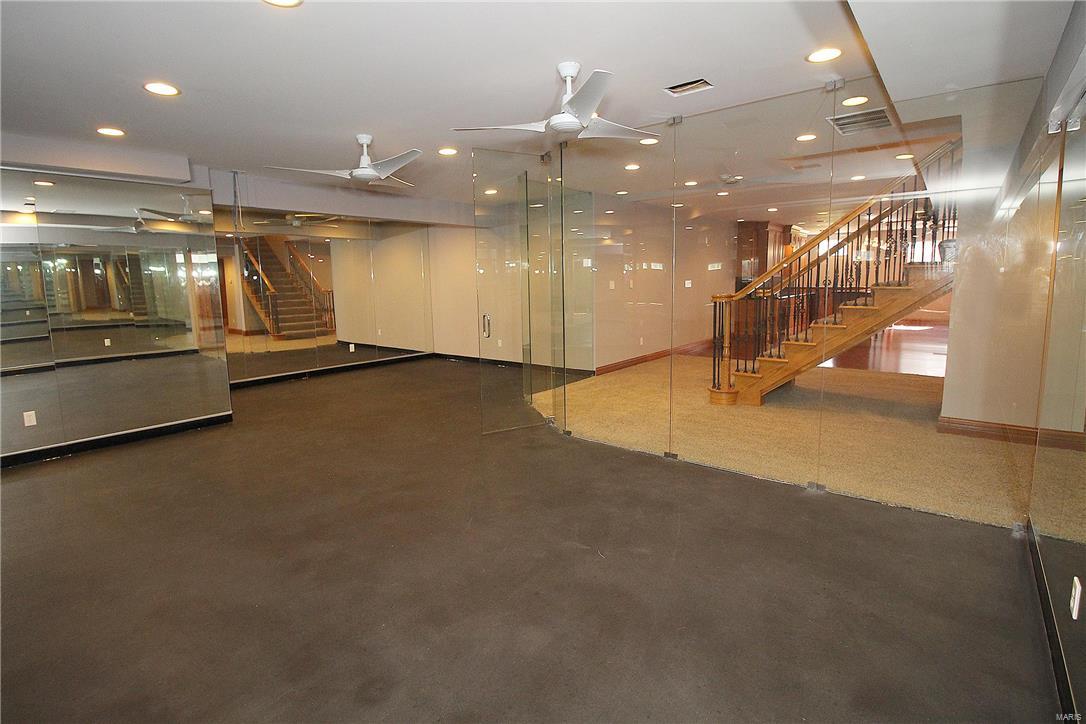 Edward Weidlich Estate - Residential