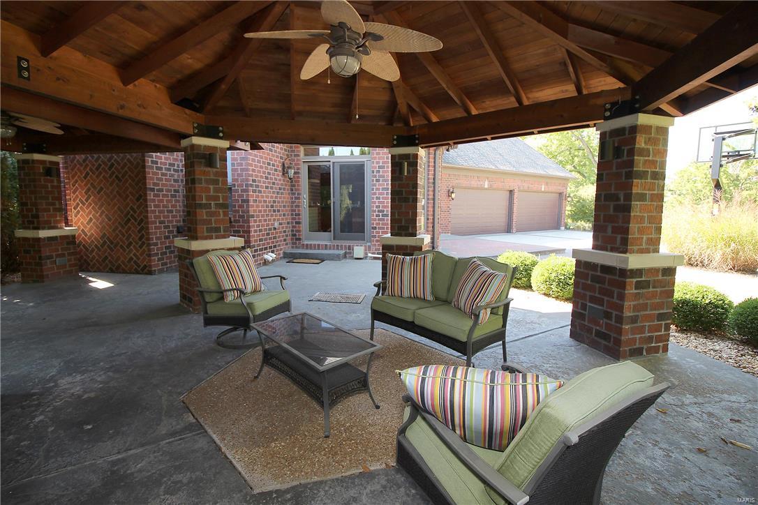 Edward Weidlich Estate - Residential