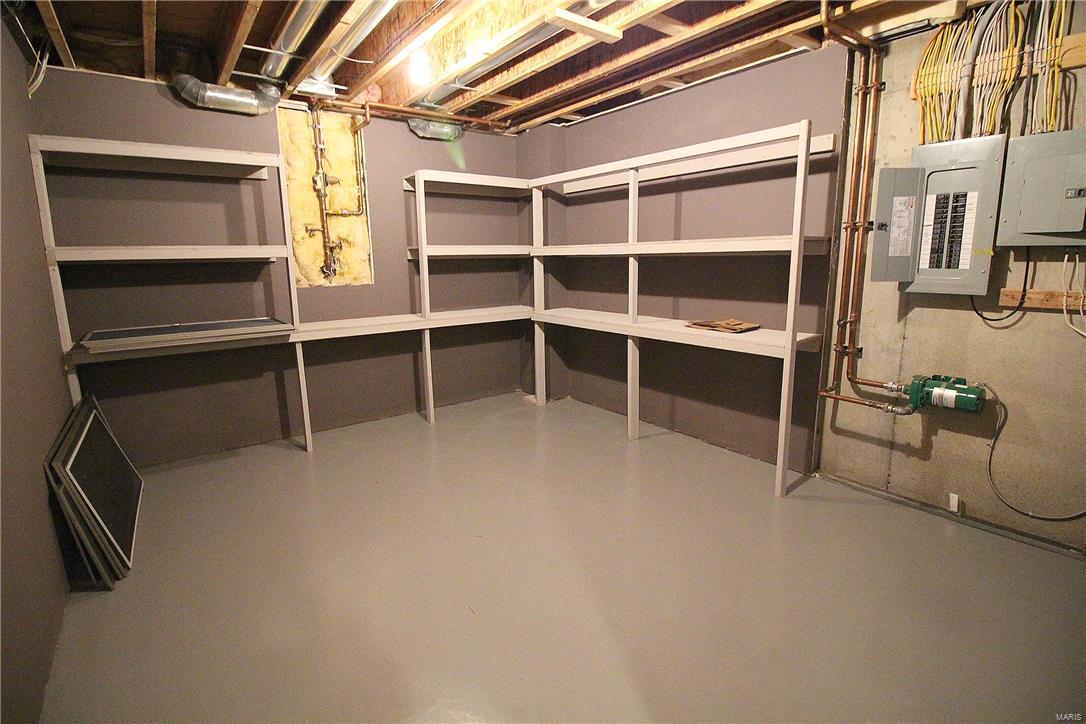 Edward Weidlich Estate - Residential