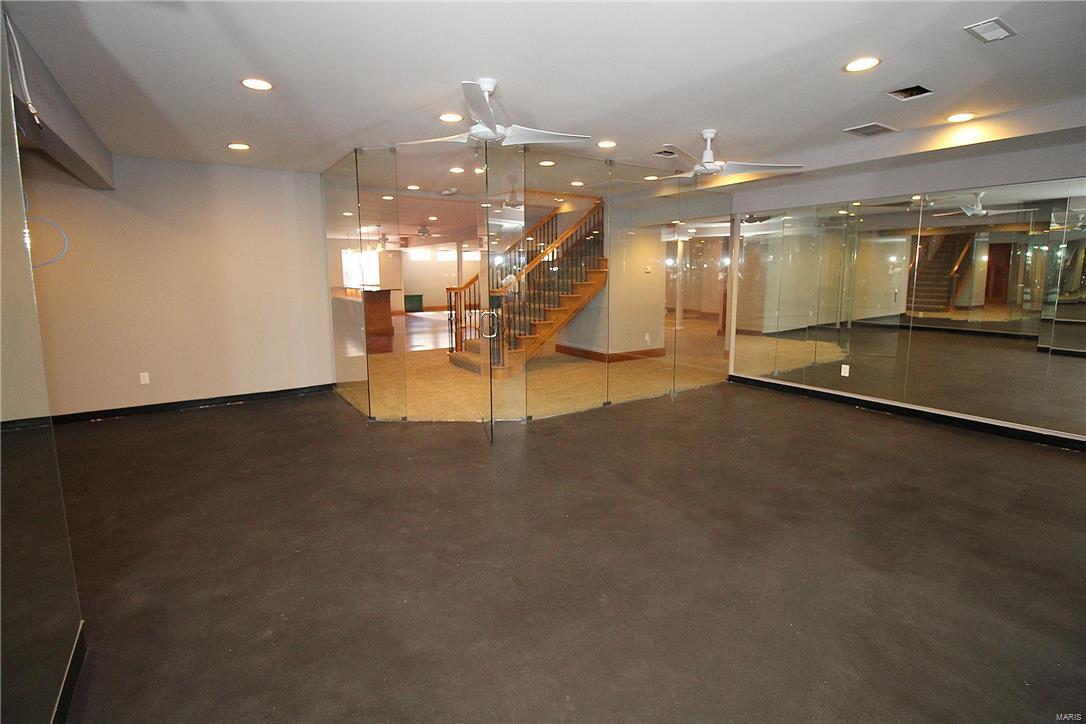 Edward Weidlich Estate - Residential