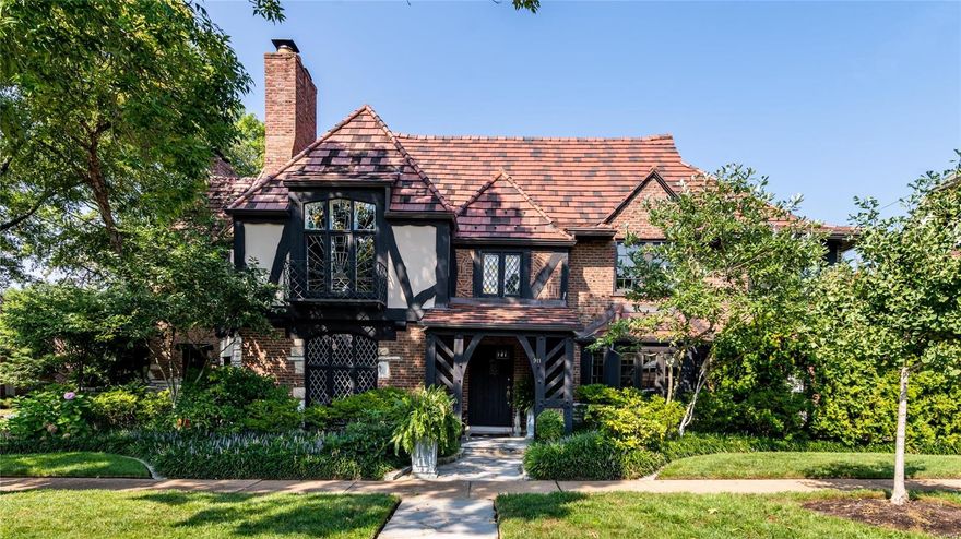 For Comp purposes.  High end 2nd floor condo in gorgeous building with amazing charm and updates throughout.  Open floor plan, soaring ceilings, built-ins, stained glass windows, library, loft, screen porch, etc.  Total gut rehab of kitchen, dining room half bathroom and primary suite bathroom in 2016 with top of the line finishes.  Kitchen with Wolf/SubZero appliances and Royal Danby marble throughout.  All new Pella windows in 2008 and new tile roof in 2004.  Other updates include newer landscaping, tuck pointing, some sewer lateral, driveway, HVAC, inground sprinkler system, exterior paint, buried electric service, etc.. Location: Corner Location, Suburban, Upper Level