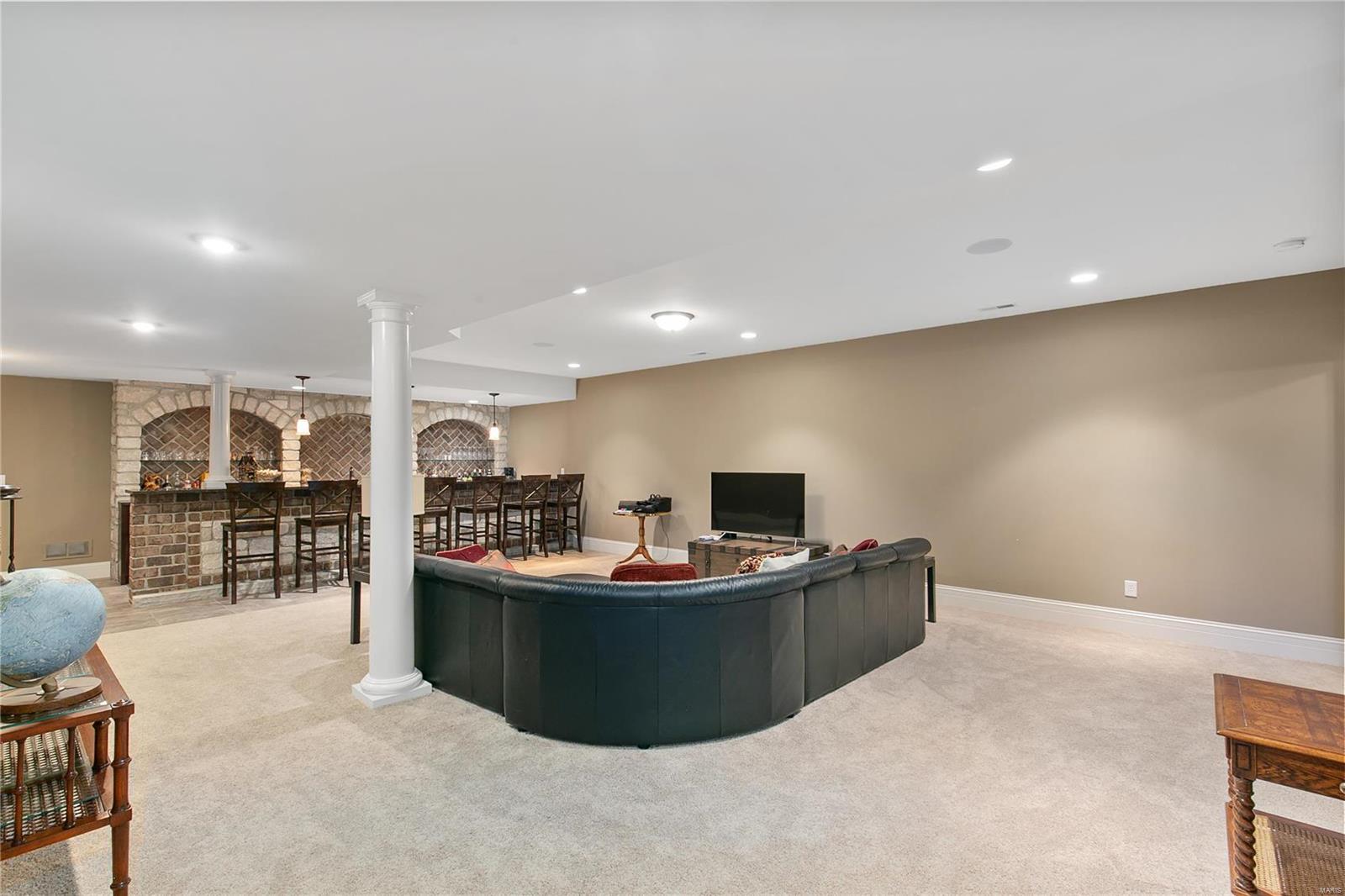 Arbors At Kehrs Mill - Residential