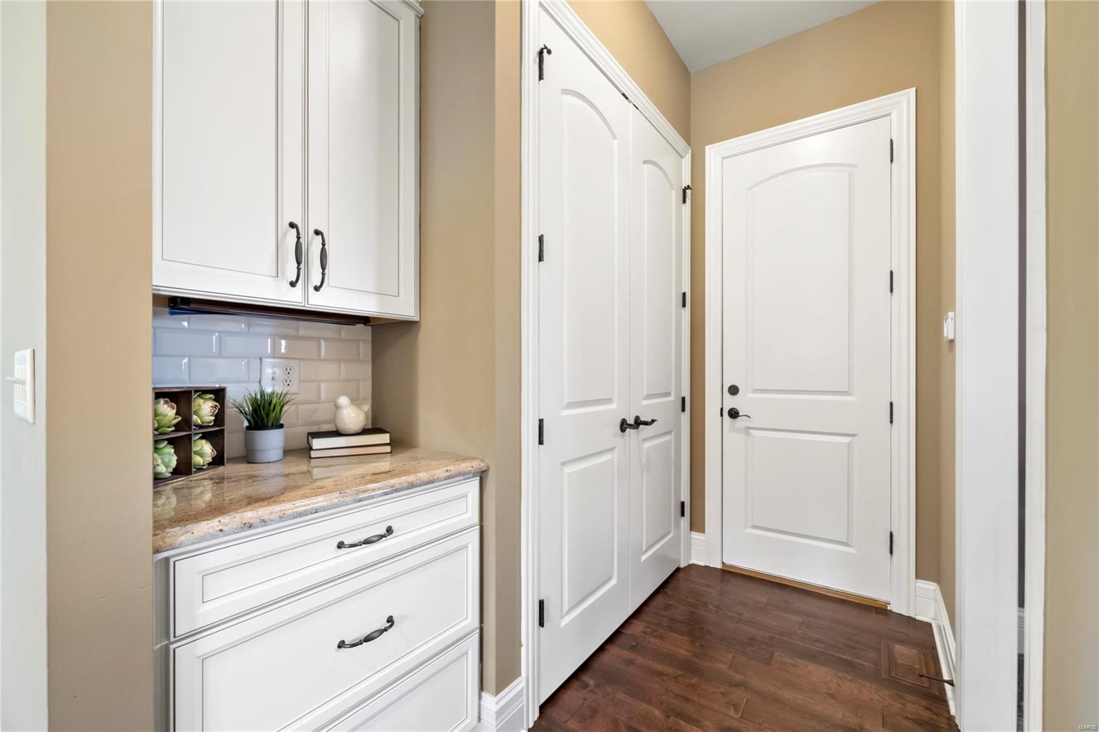 Arbors At Kehrs Mill - Residential