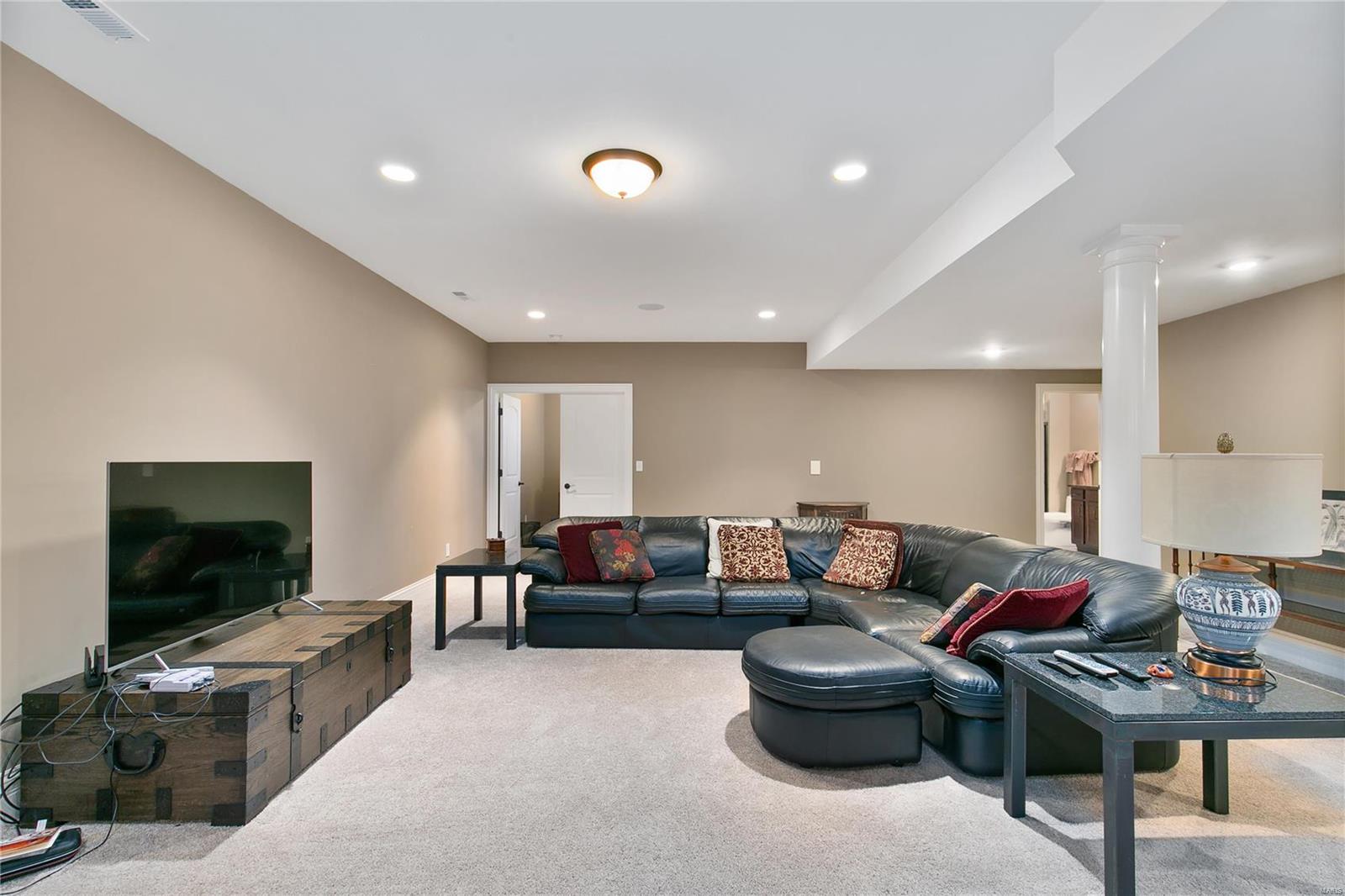 Arbors At Kehrs Mill - Residential