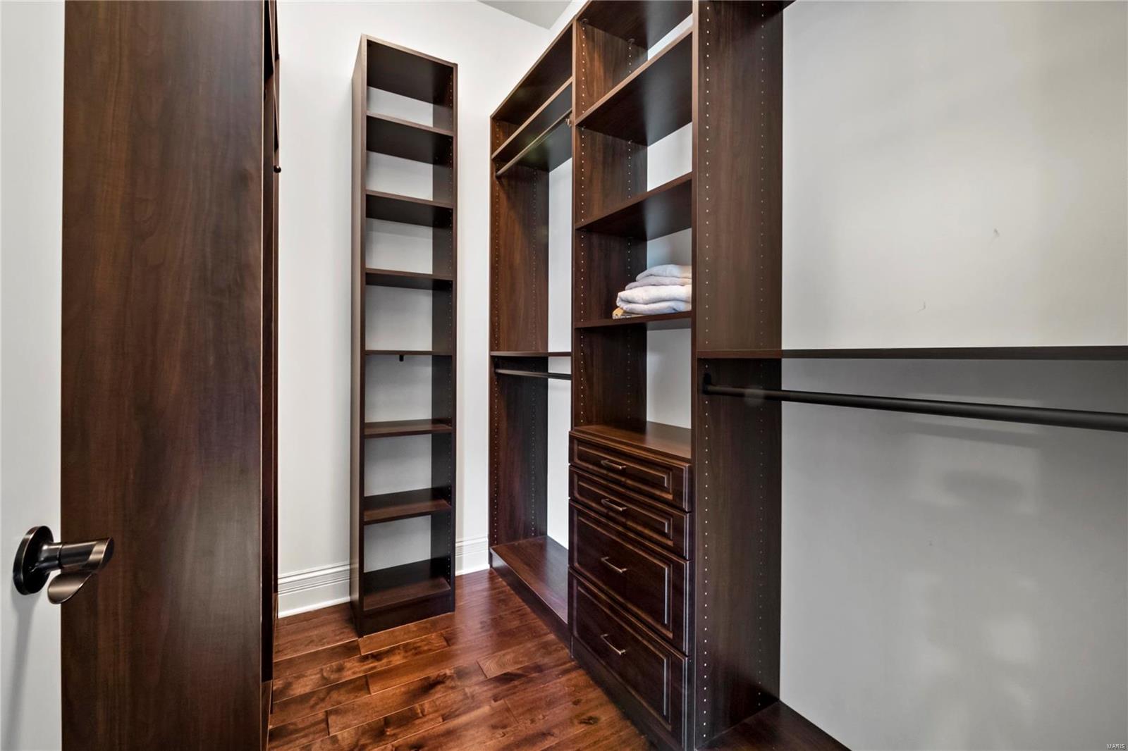 Arbors At Kehrs Mill - Residential