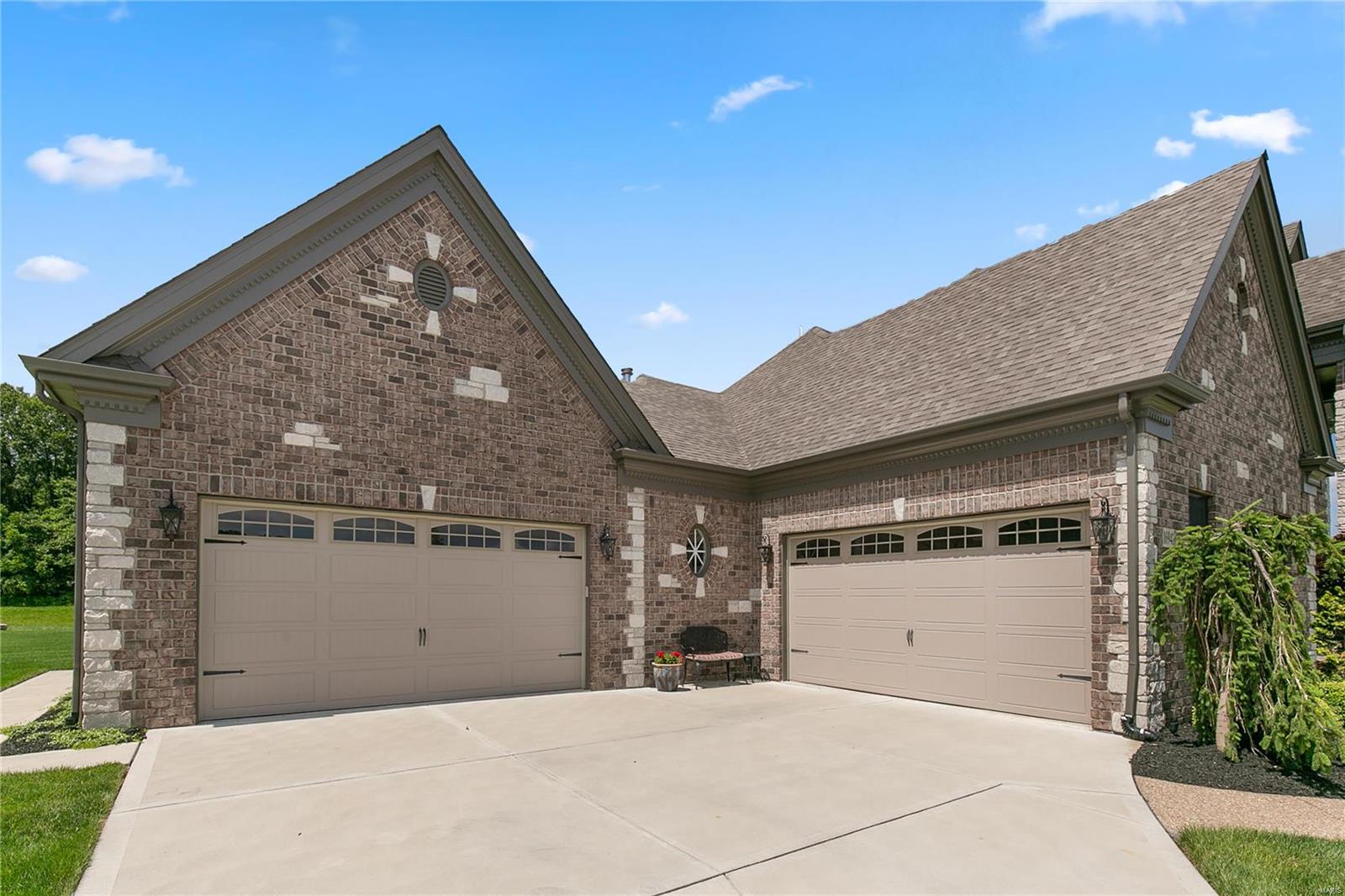 Arbors At Kehrs Mill - Residential