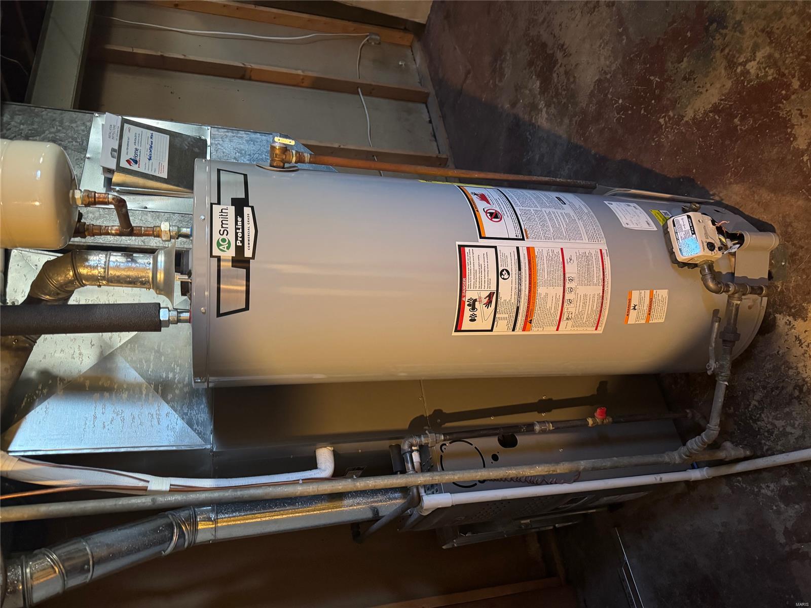 Granite City, Illinois 62040, United States, 3 Bedrooms Bedrooms, ,2 BathroomsBathrooms,Residential,Pending,111442