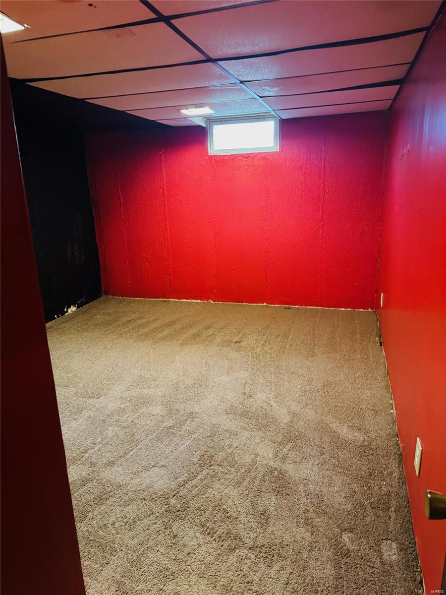 Granite City, Illinois 62040, United States, 3 Bedrooms Bedrooms, ,2 BathroomsBathrooms,Residential,Pending,111442