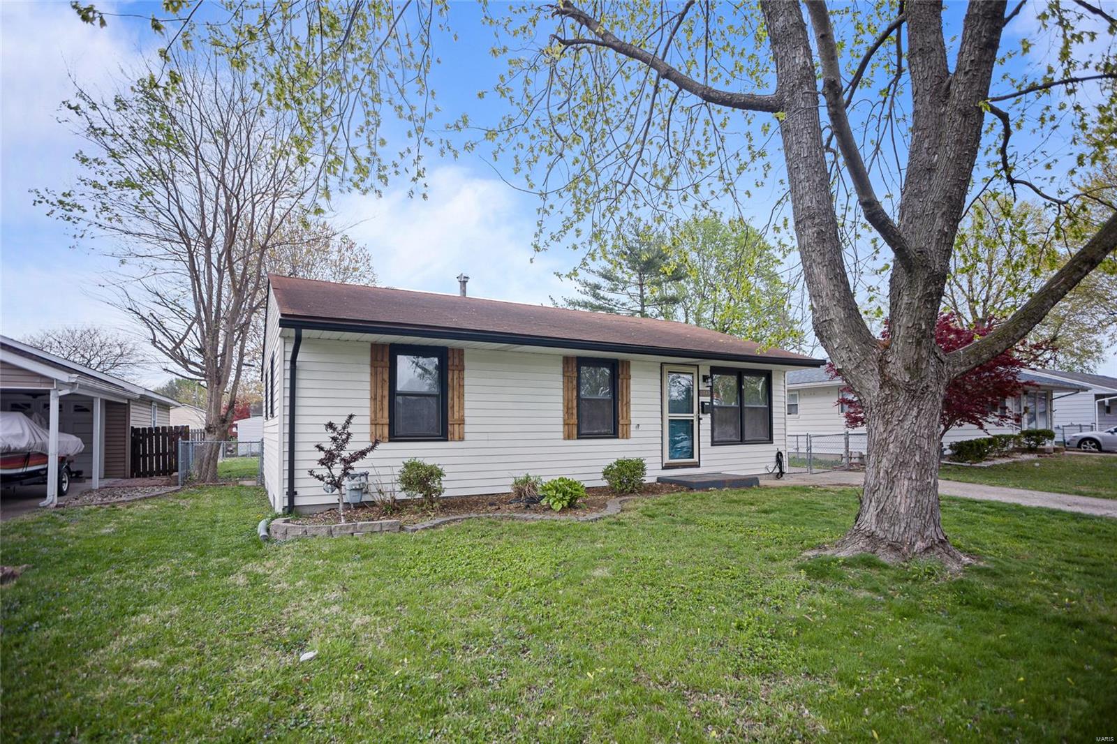 Granite City, Illinois 62040, United States, 3 Bedrooms Bedrooms, ,2 BathroomsBathrooms,Residential,Pending,111442