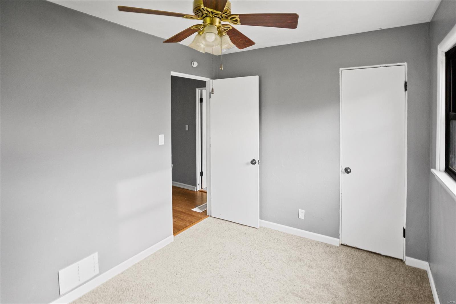 Granite City, Illinois 62040, United States, 3 Bedrooms Bedrooms, ,2 BathroomsBathrooms,Residential,Pending,111442