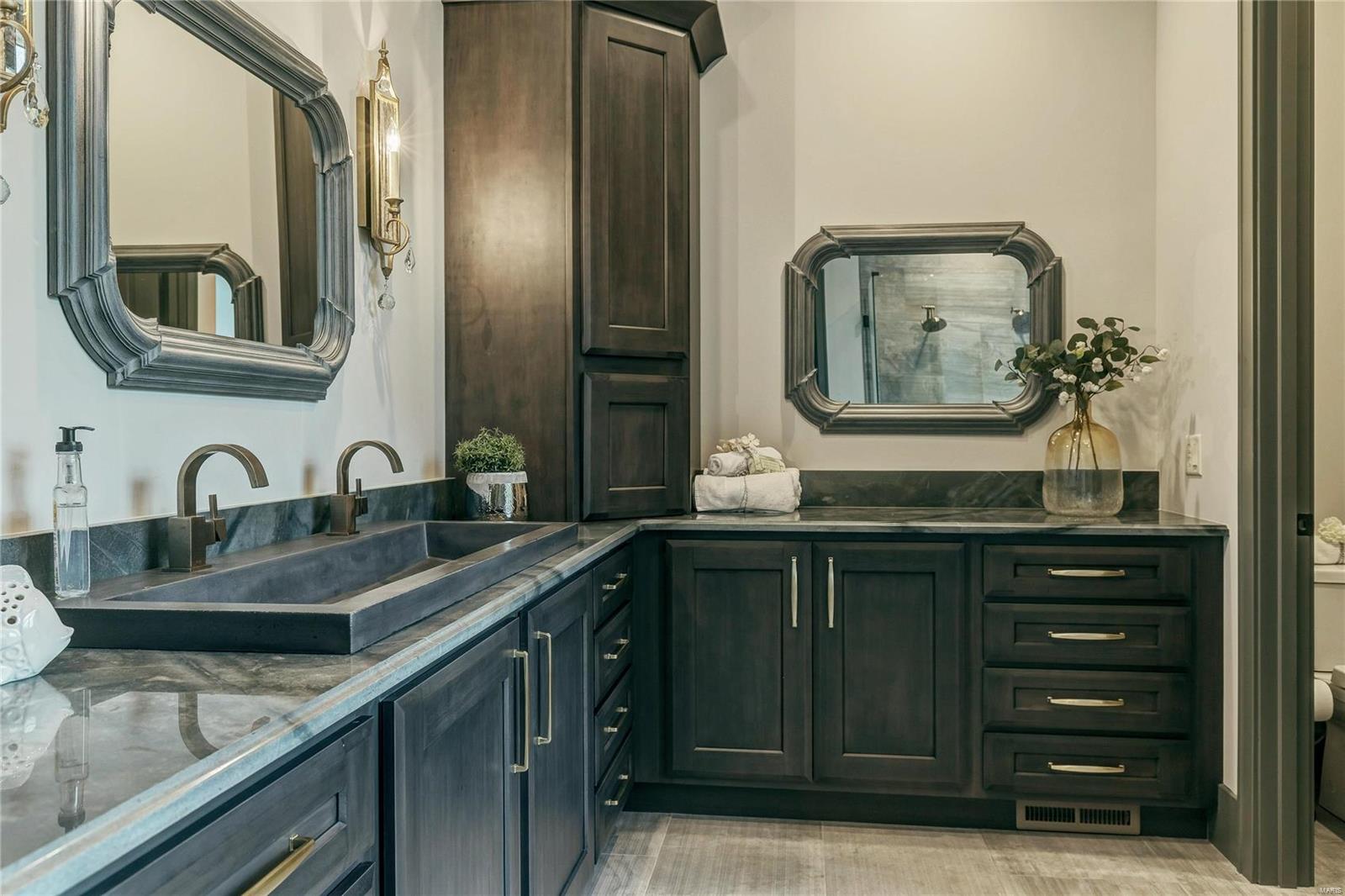 Greenwich - Residential