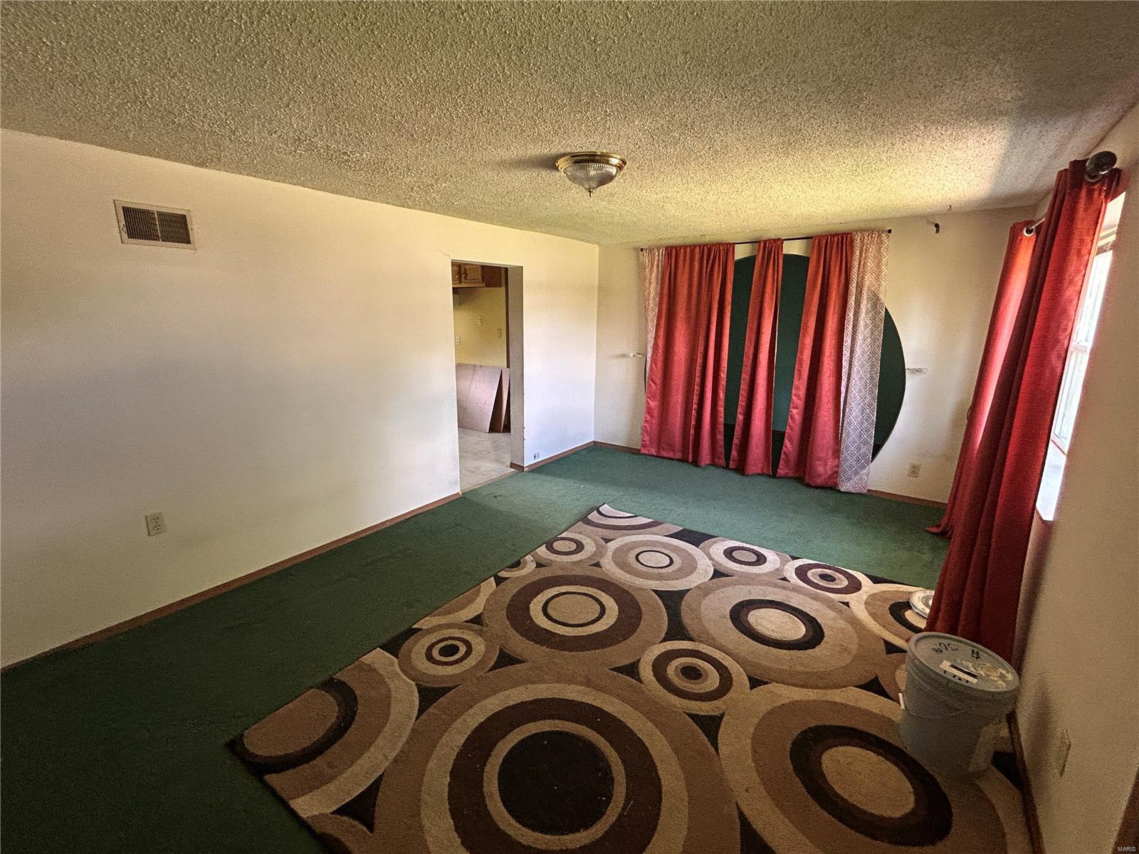 1923 Ridgeway Drive
