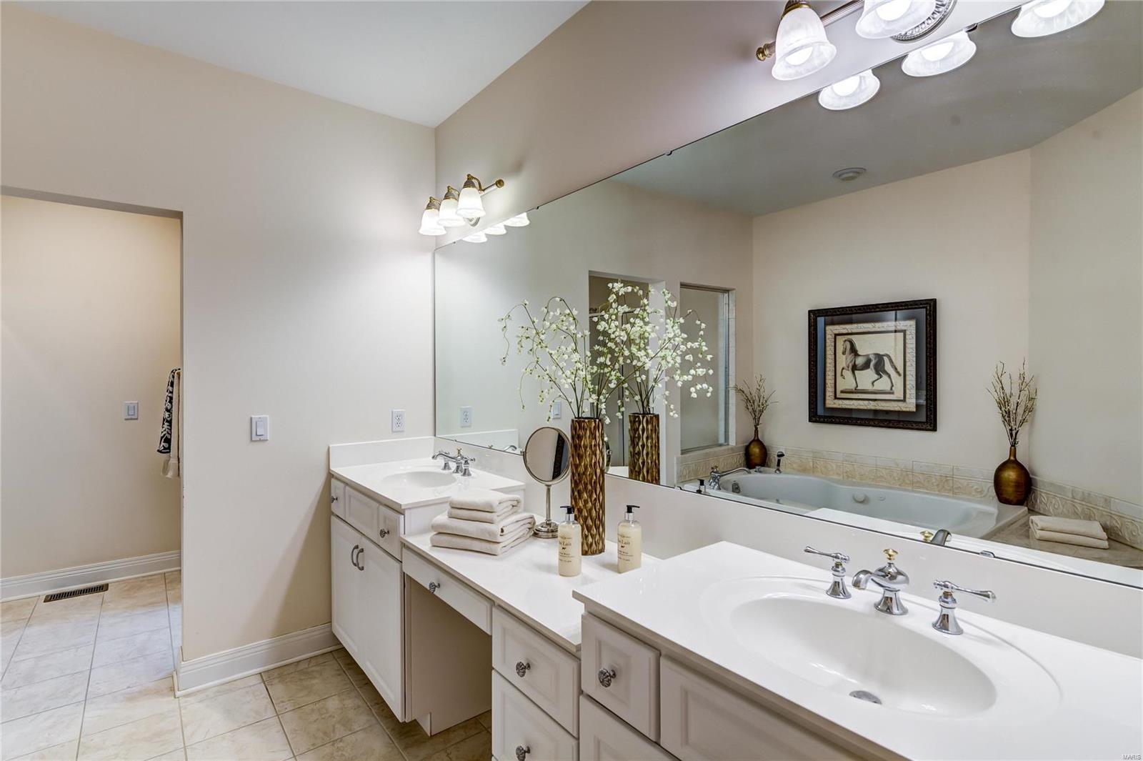 August Hill On Conway One - Residential